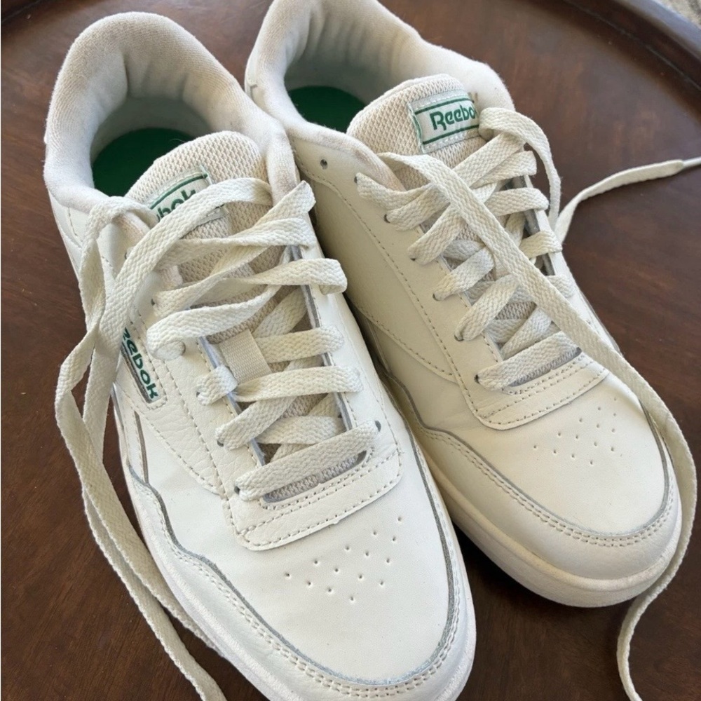 Reebok Mens Club MEMT Sneakers Size 7.5- AR30124W Arctic Wolf COMFORT FOOTBED